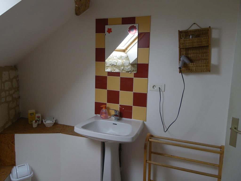 Les Caves Hotel Ambillou-Château Quarto foto
